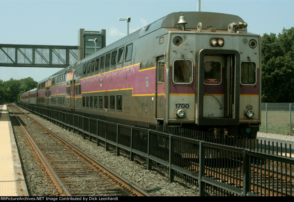 MBTA 1700